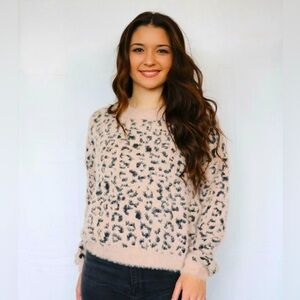Leopard sweater!
